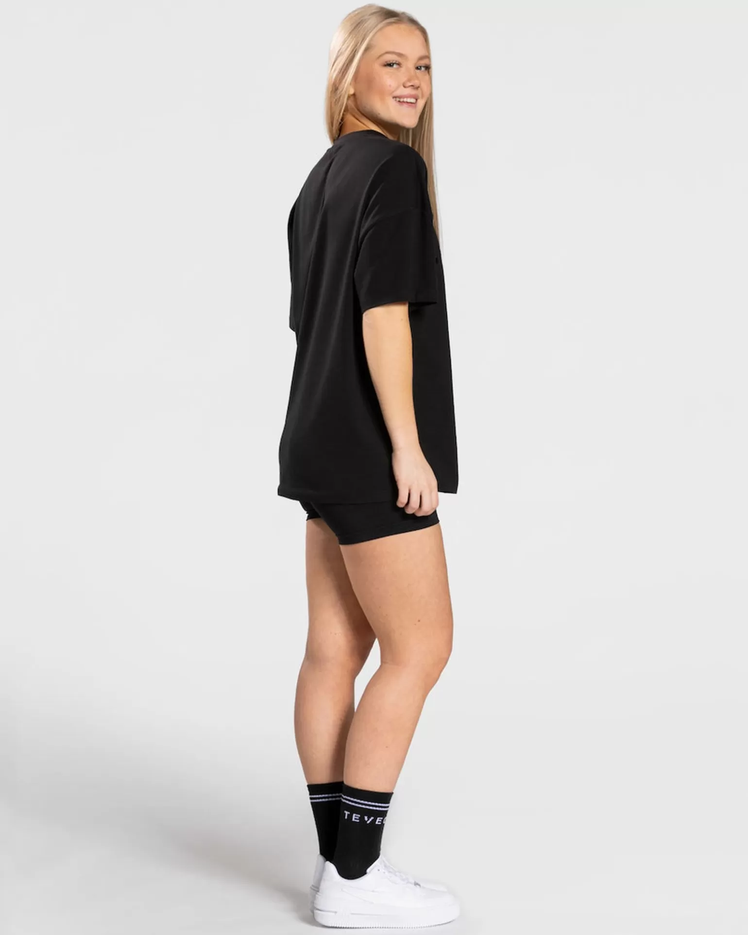 TEVEO T-Shirts>College Oversized T-Shirt " " Schwarz