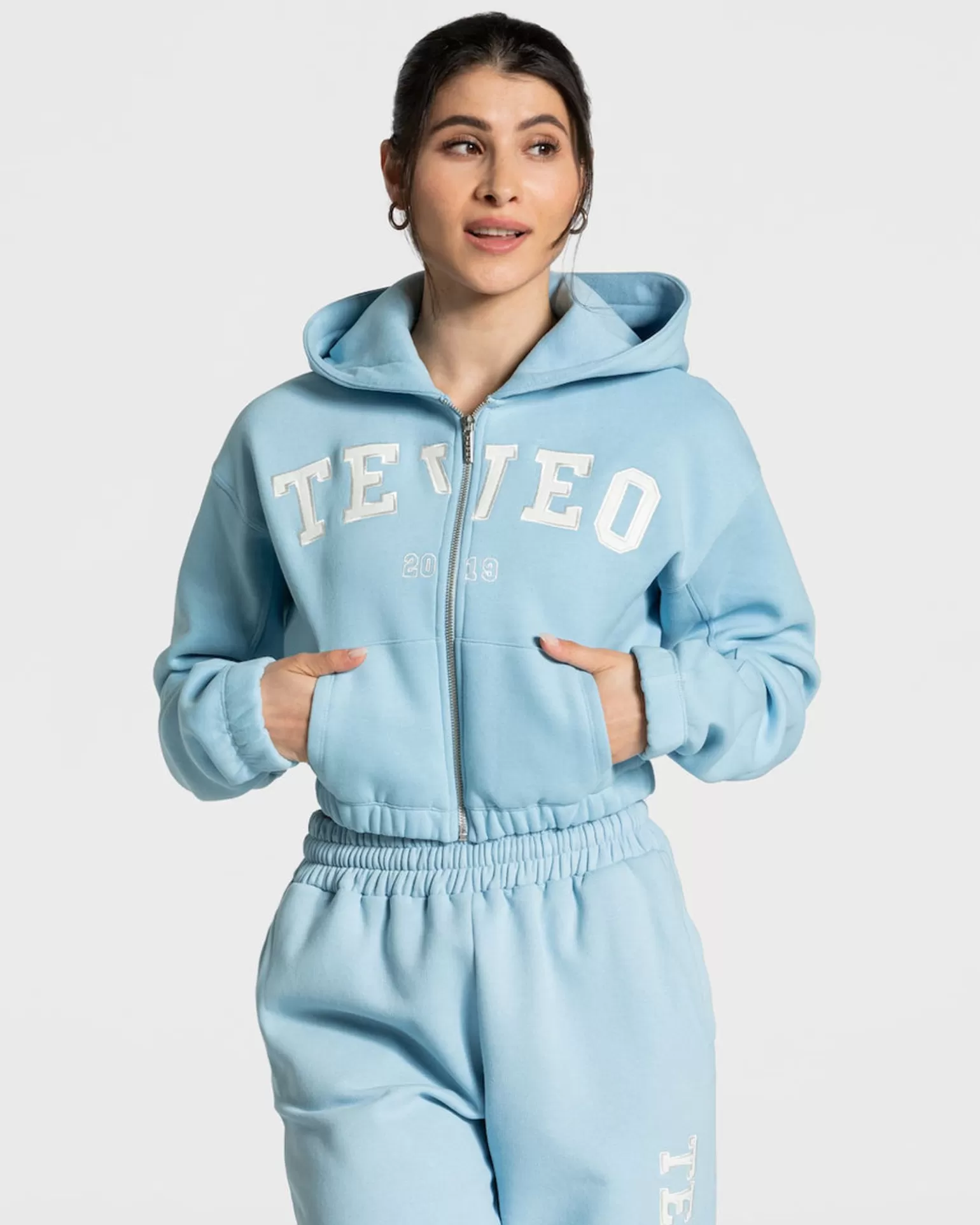 TEVEO Hoodies & Jacken>College Zip Hoodie " " Babyblau