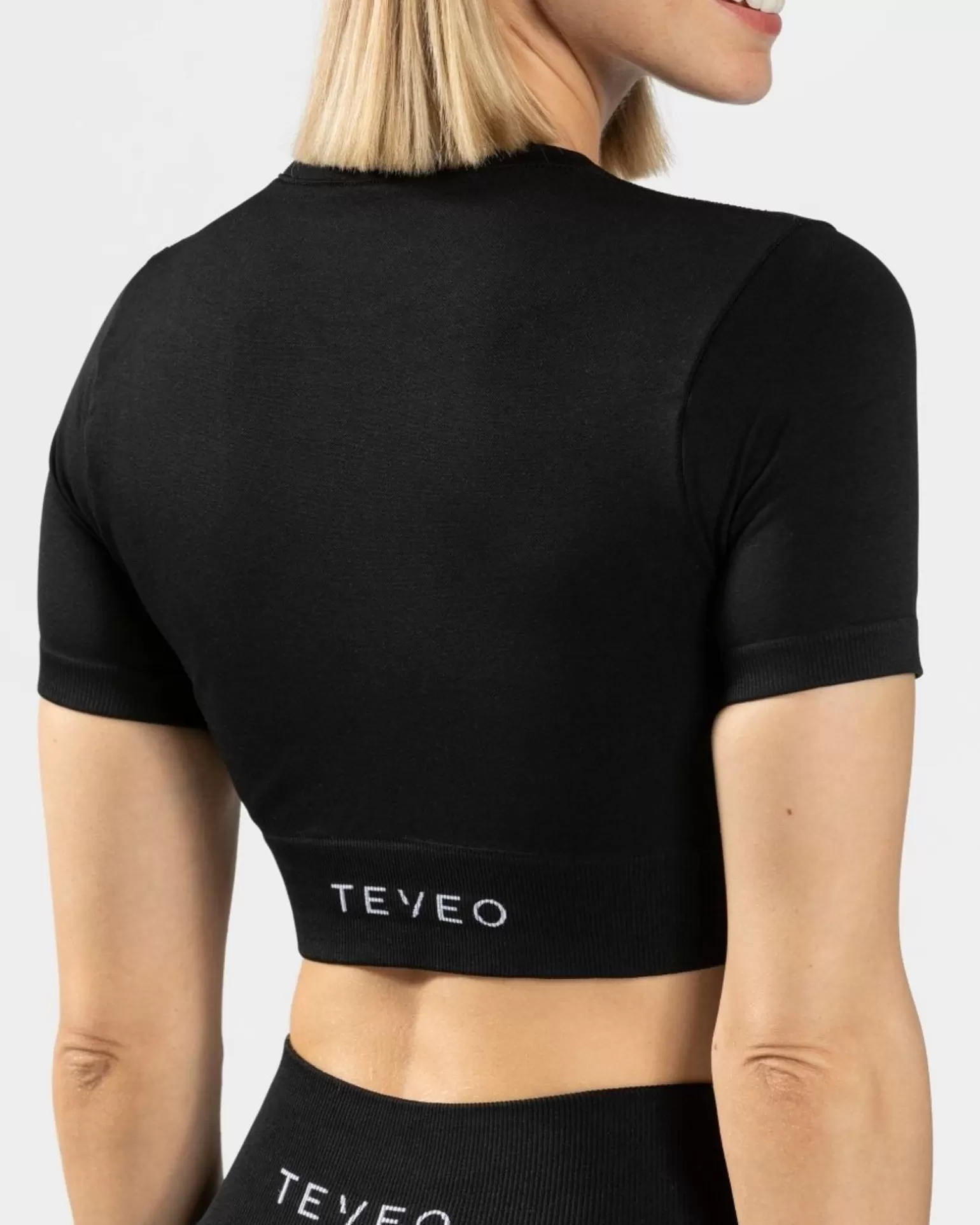 TEVEO Tops>Sensation Crop Top " " Schwarz