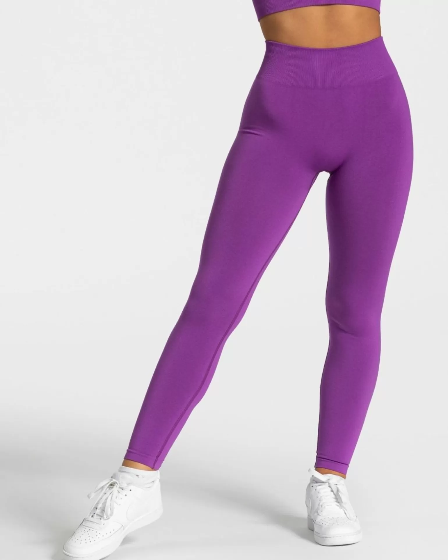 TEVEO Leggings & Hosen>Timeless Scrunch Leggings " " Violett